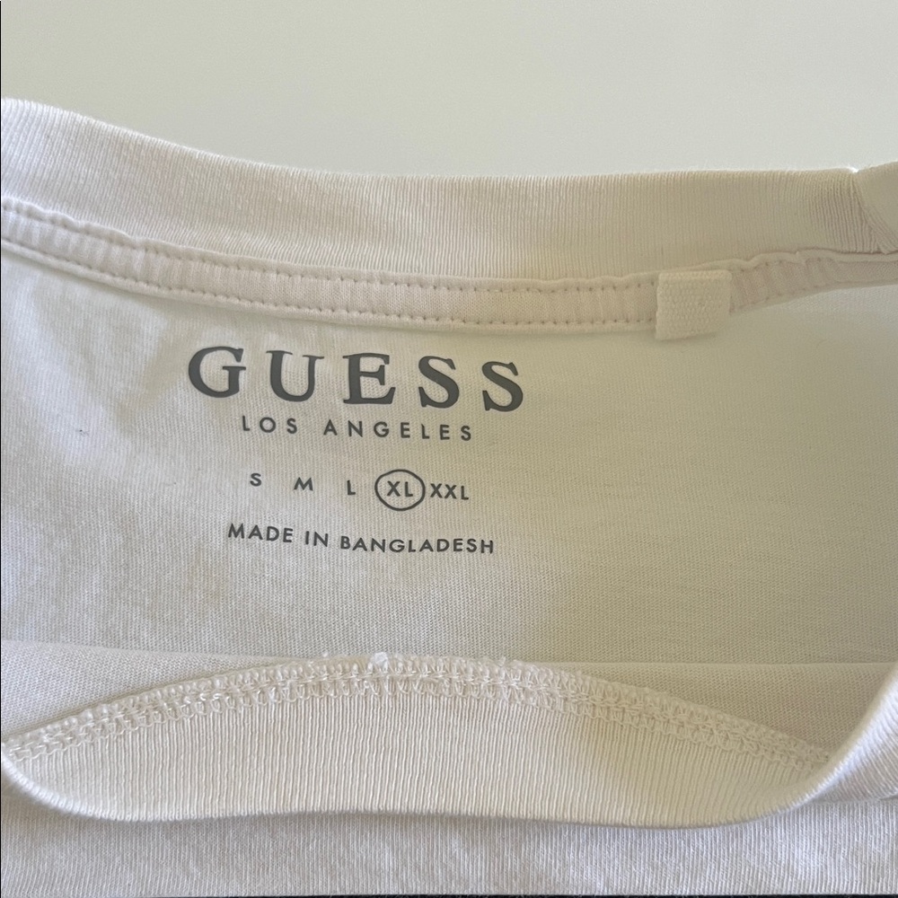 GUESS White and Black Logo Tee - Picture 2 of 4